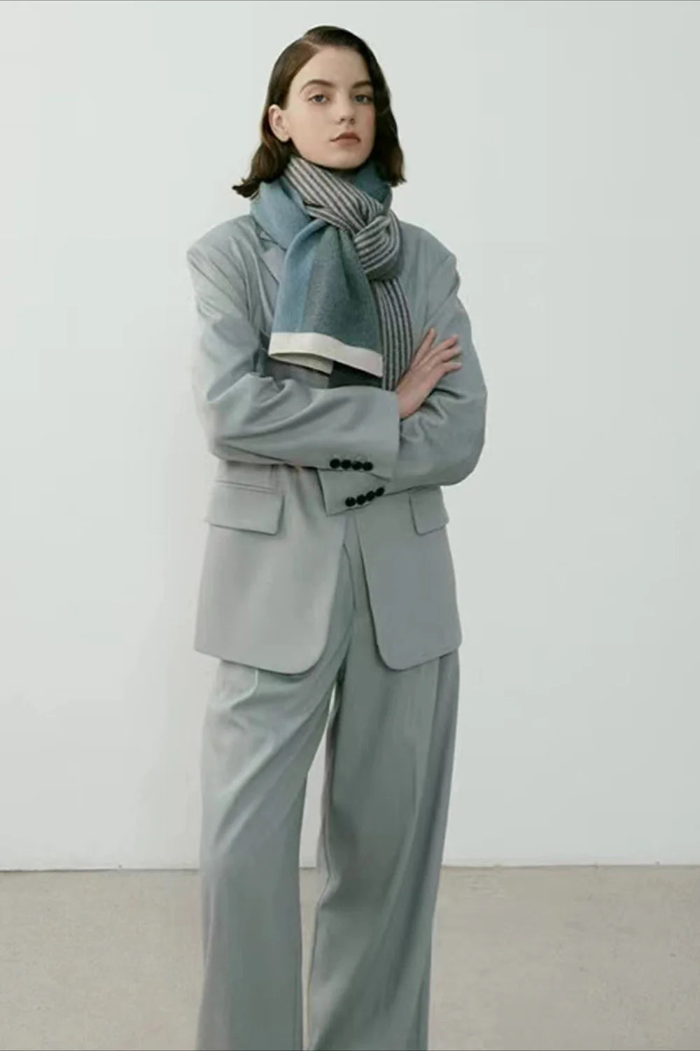 Elegancki szalik wełniany w paski