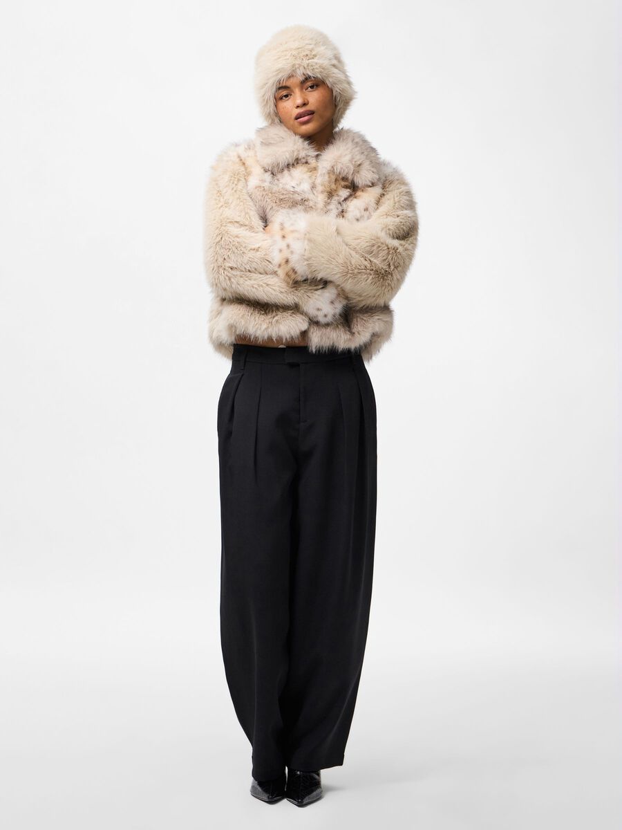 Cozy Plush Jacket – Miękka, Puszysta Kurtka z Imitacji Futra