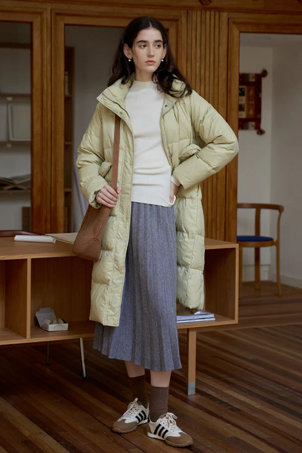 Damska zimowa kurtka puchowa z długim golfem