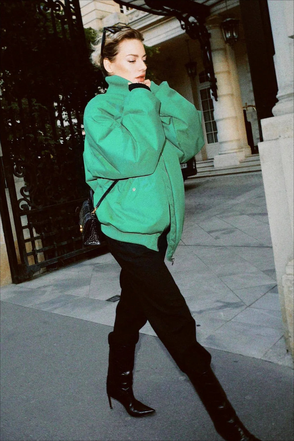 Modna miejska kurtka typu bomber oversize