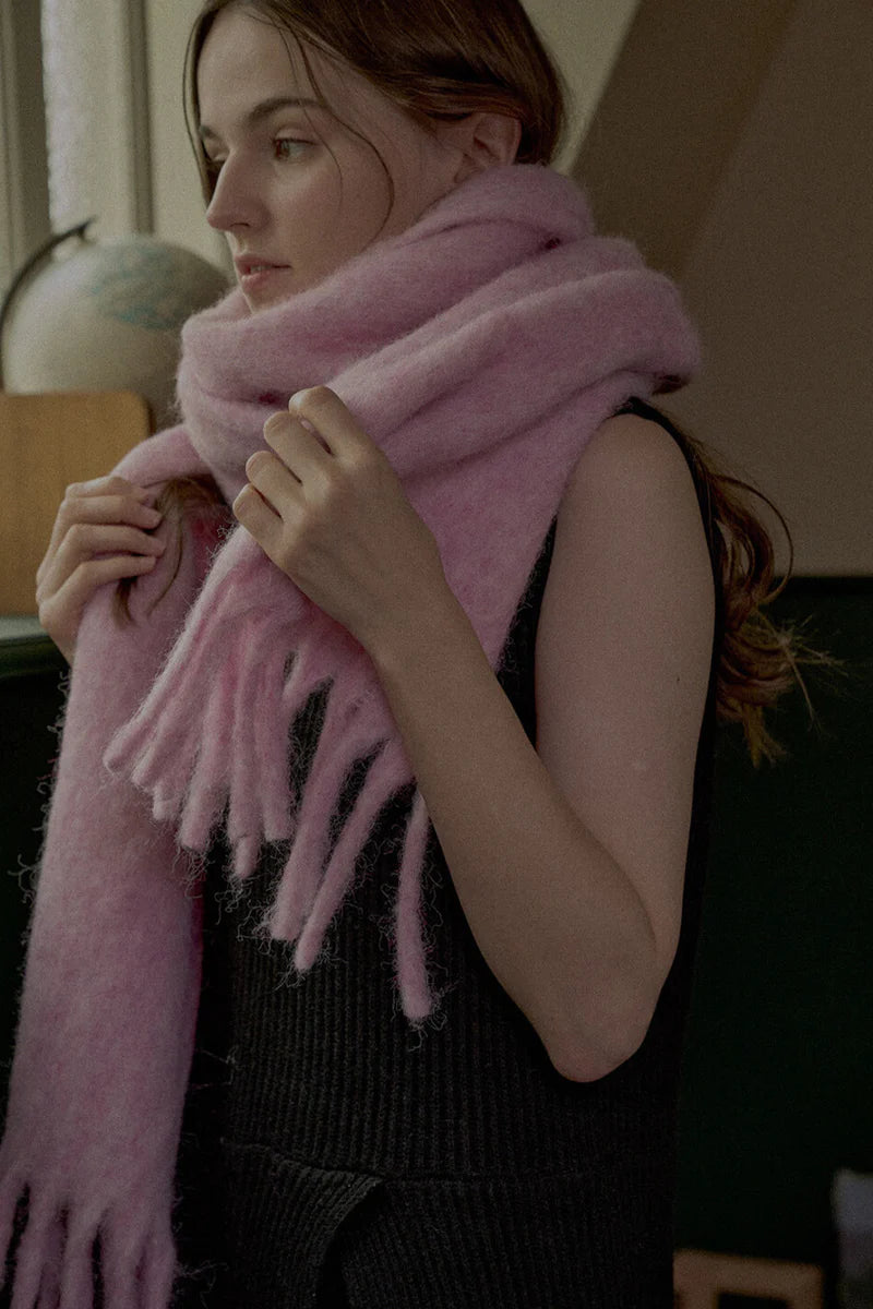 Przytulny, miękki, puszysty szalik