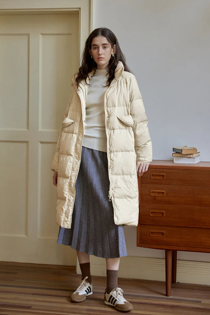 Damska zimowa kurtka puchowa z długim golfem