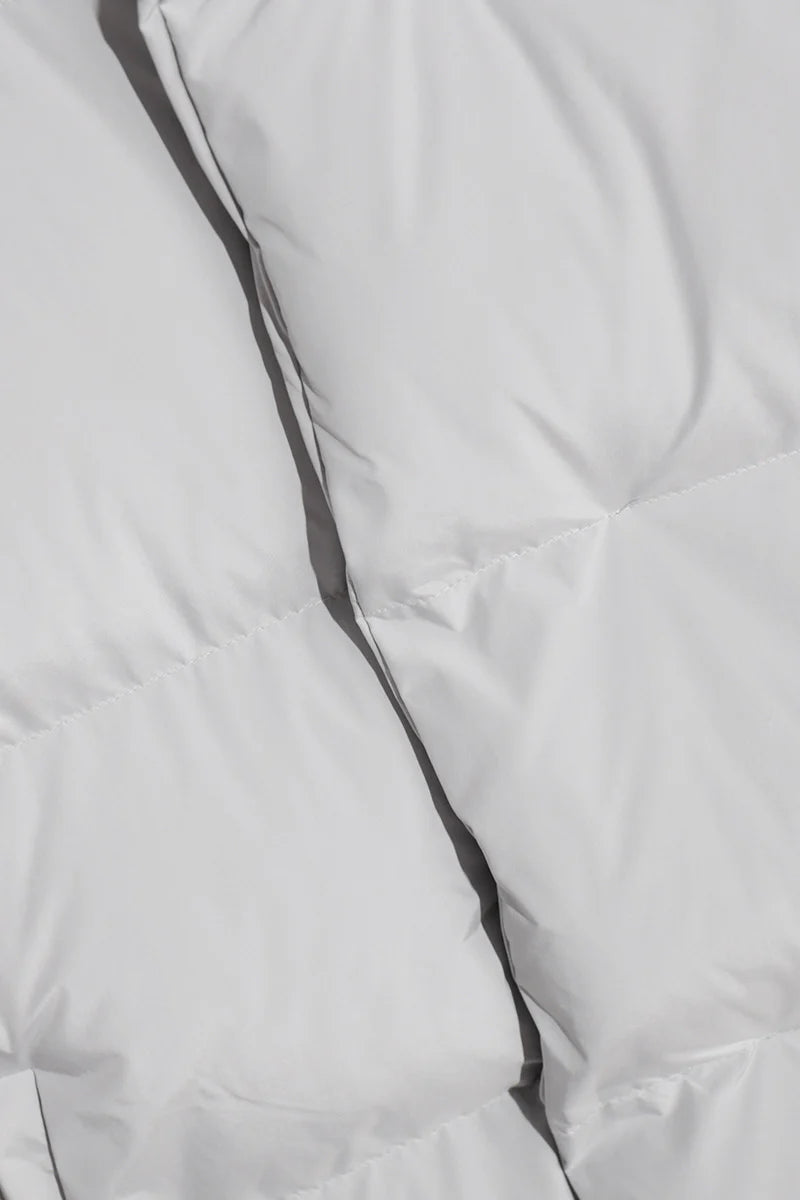 Stylowa damska kurtka puchowa o oversize'owym kroju