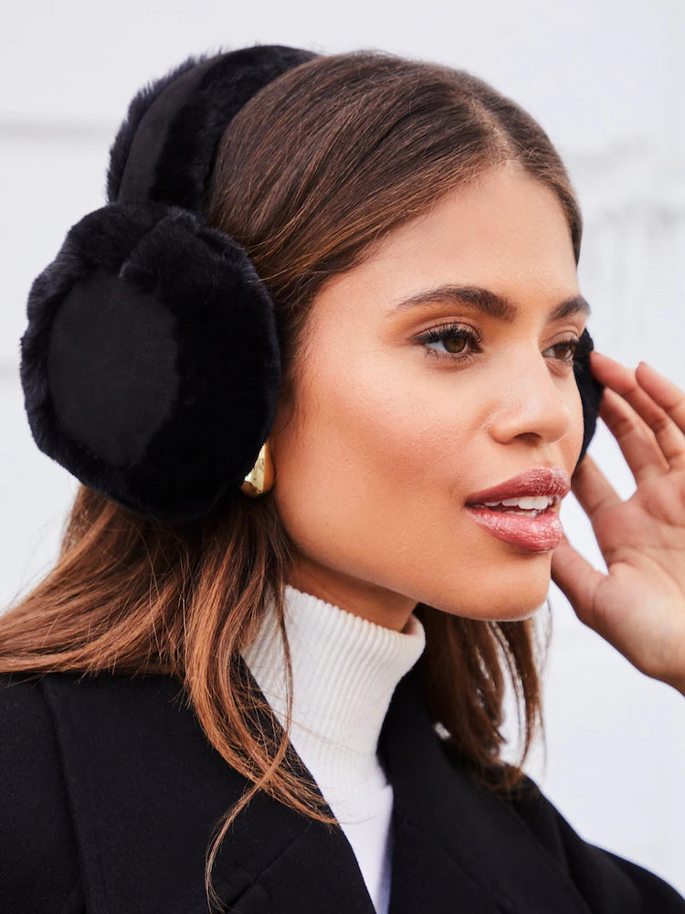 Super miękkie nauszniki ze sztucznego futra Lipsy