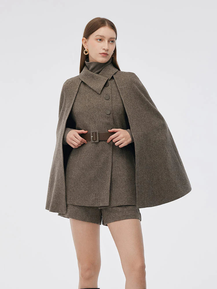 100% wełniany zestaw dwuczęściowy z czesanej wełny – peleryna i kamizelka z paskiem