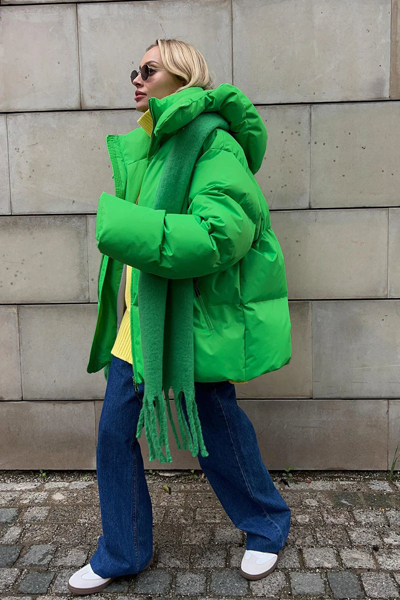 Stylowa damska kurtka puchowa o oversize'owym kroju