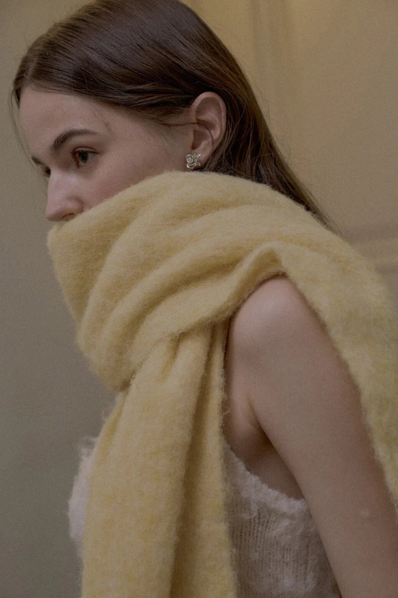 Przytulny, miękki, puszysty szalik