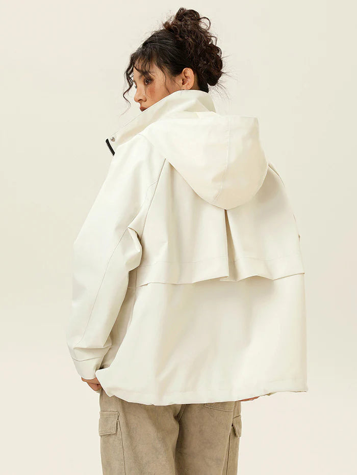 Kurtka uniwersalna z kapturem i oversize'owym krojem