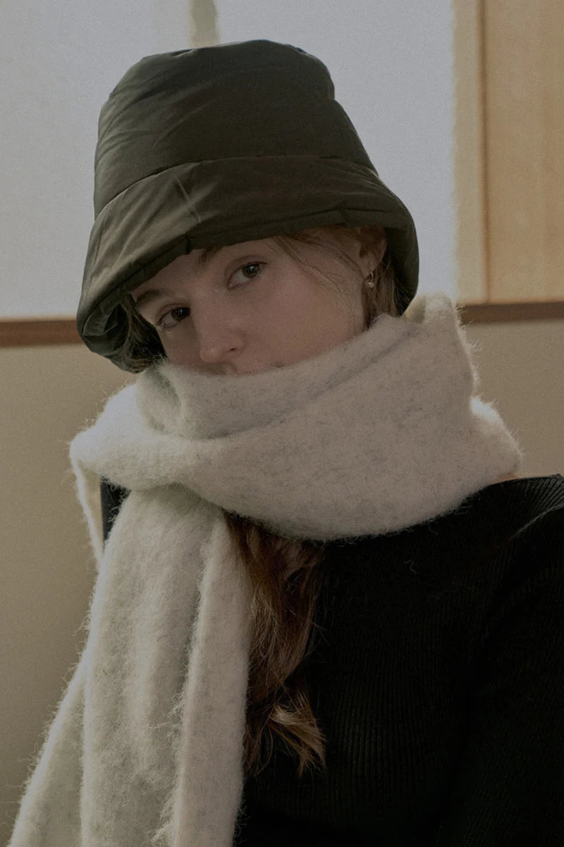 Przytulny, miękki, puszysty szalik